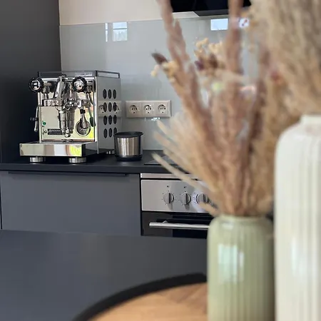 Falternhof Loft - Geschichte Trifft Auf Design Höslwang