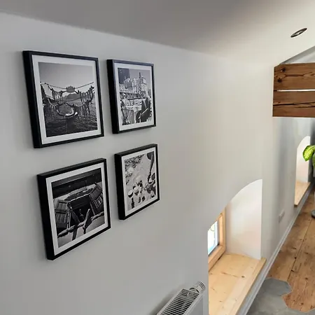 Falternhof Loft - Geschichte Trifft Auf Design Apartment