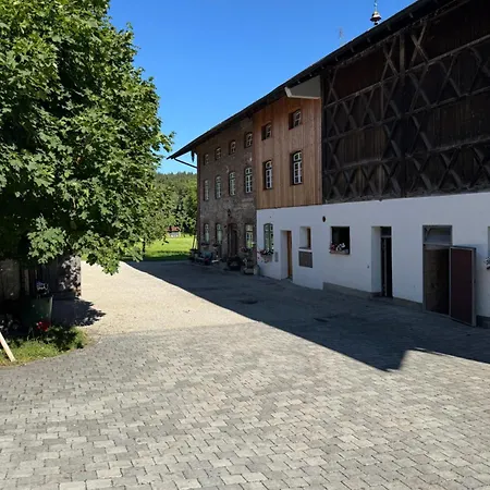 Falternhof Loft - Geschichte Trifft Auf Design